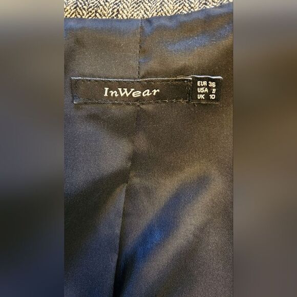 In Wear Brown Blazer - Size 8 - Picture 6 of 8